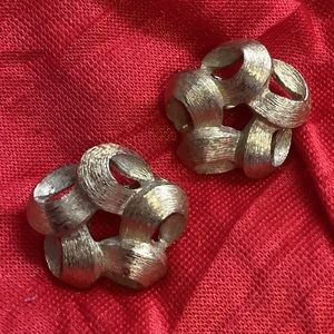 Vintage 1950s Monet Gold Satin Finish Clip Earrings